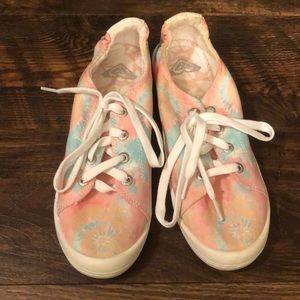 Roxy tie dye sneakers